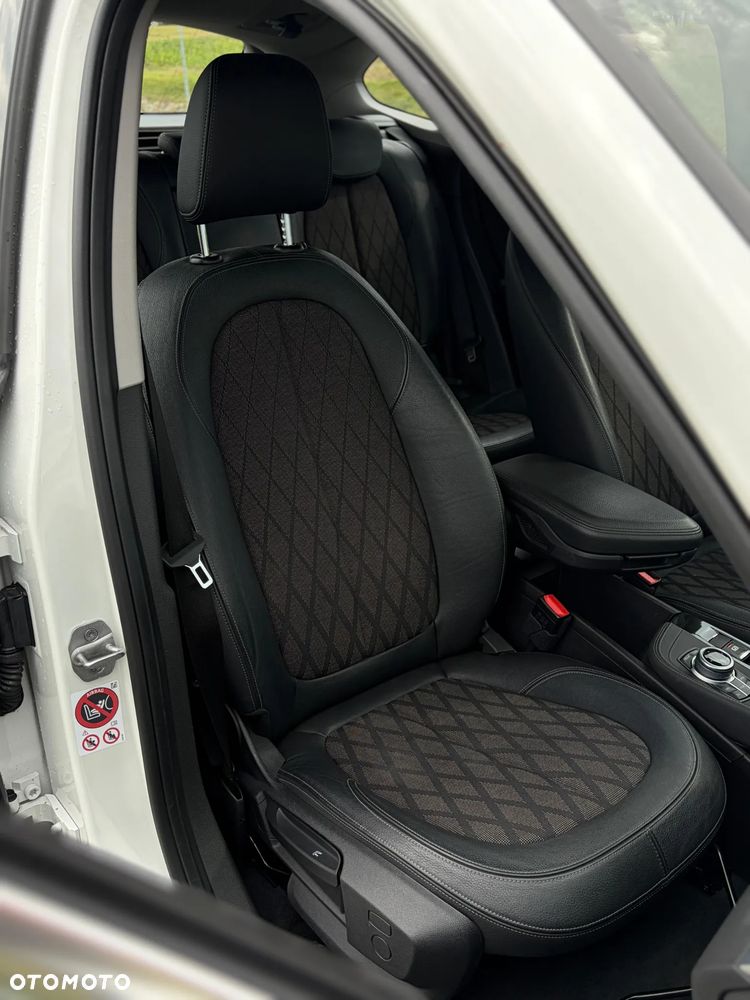 BMW X1 sDrive18i - 25