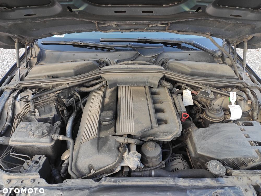 BMW Seria 5 525i Touring - 19