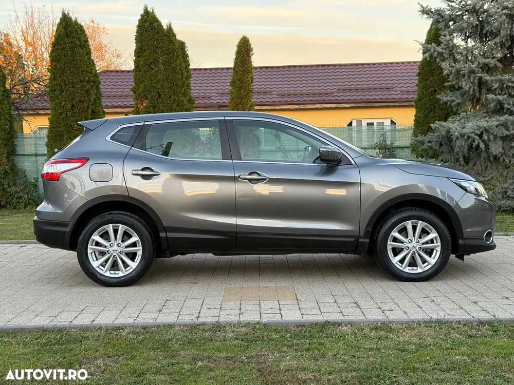 Nissan Qashqai 1.5 DCI N-Connecta - 22