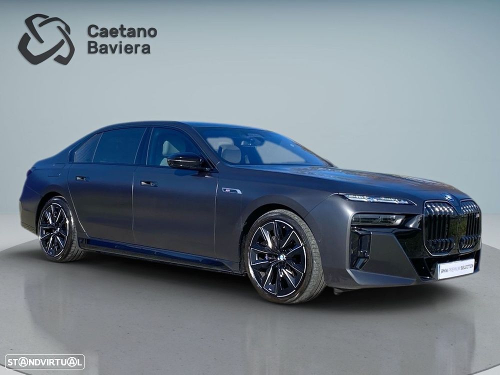 BMW 760 M760e xDrive - 36