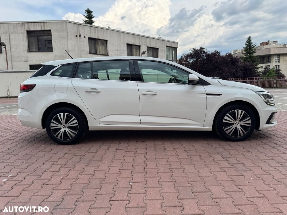 RENAULT Megane 2023 — imagine 32