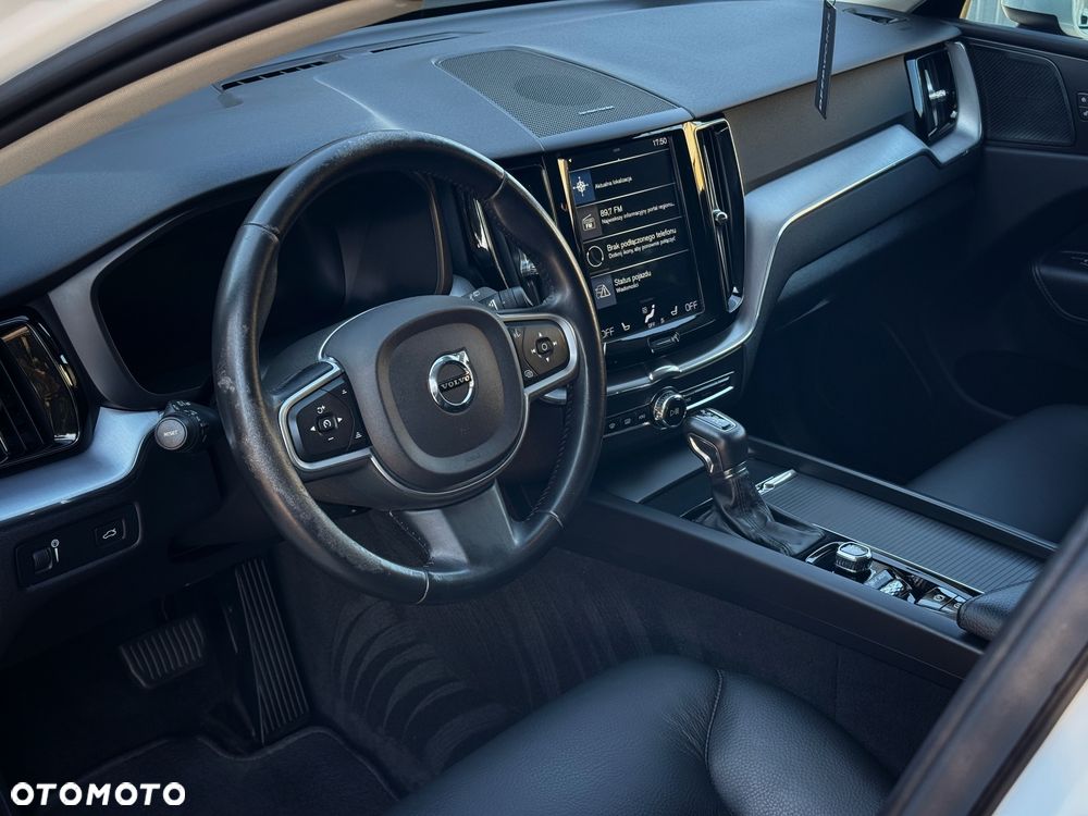 Volvo XC 60 D4 Momentum Pro - 16