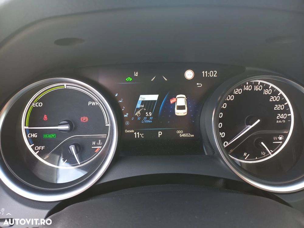 Toyota Camry 2.5 Hybrid Business - 19