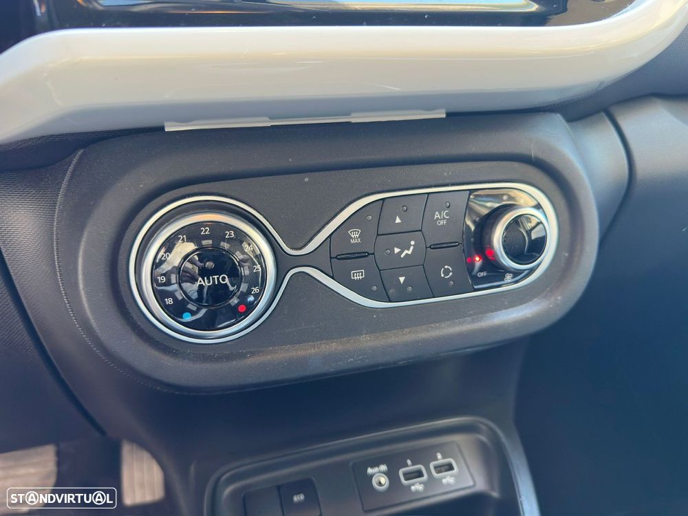 Renault Twingo Z.E. 22 Intens - 12