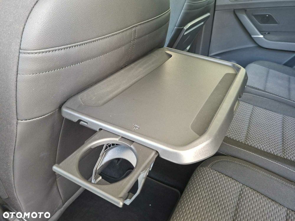 Volkswagen Touran - 29