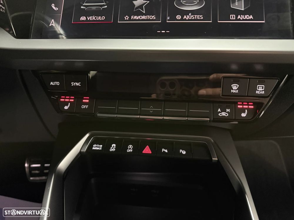 Audi S3 S tronic - 11