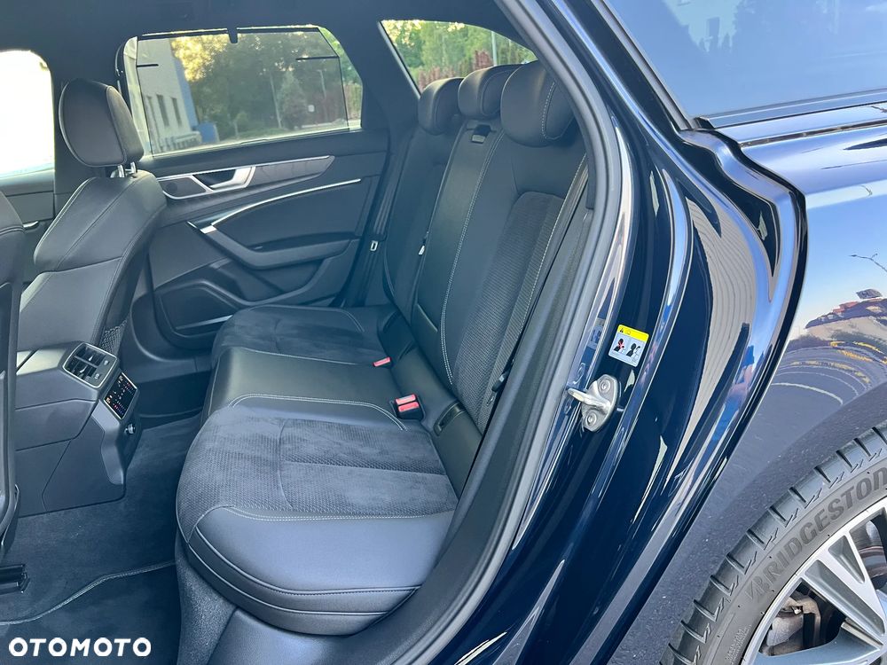 Audi A6 Avant 40 TDI quattro S tronic S line - 16