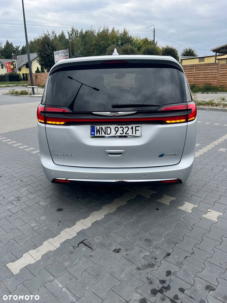 Chrysler Pacifica - 6