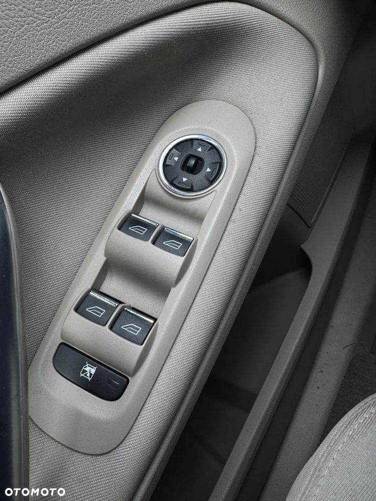 Ford Mondeo 2.0 FF Trend - 15