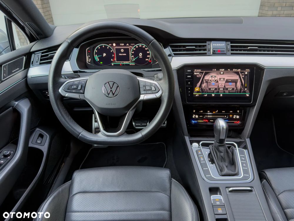 Volkswagen Passat Alltrack 2.0 TSI 4Mot DSG - 24