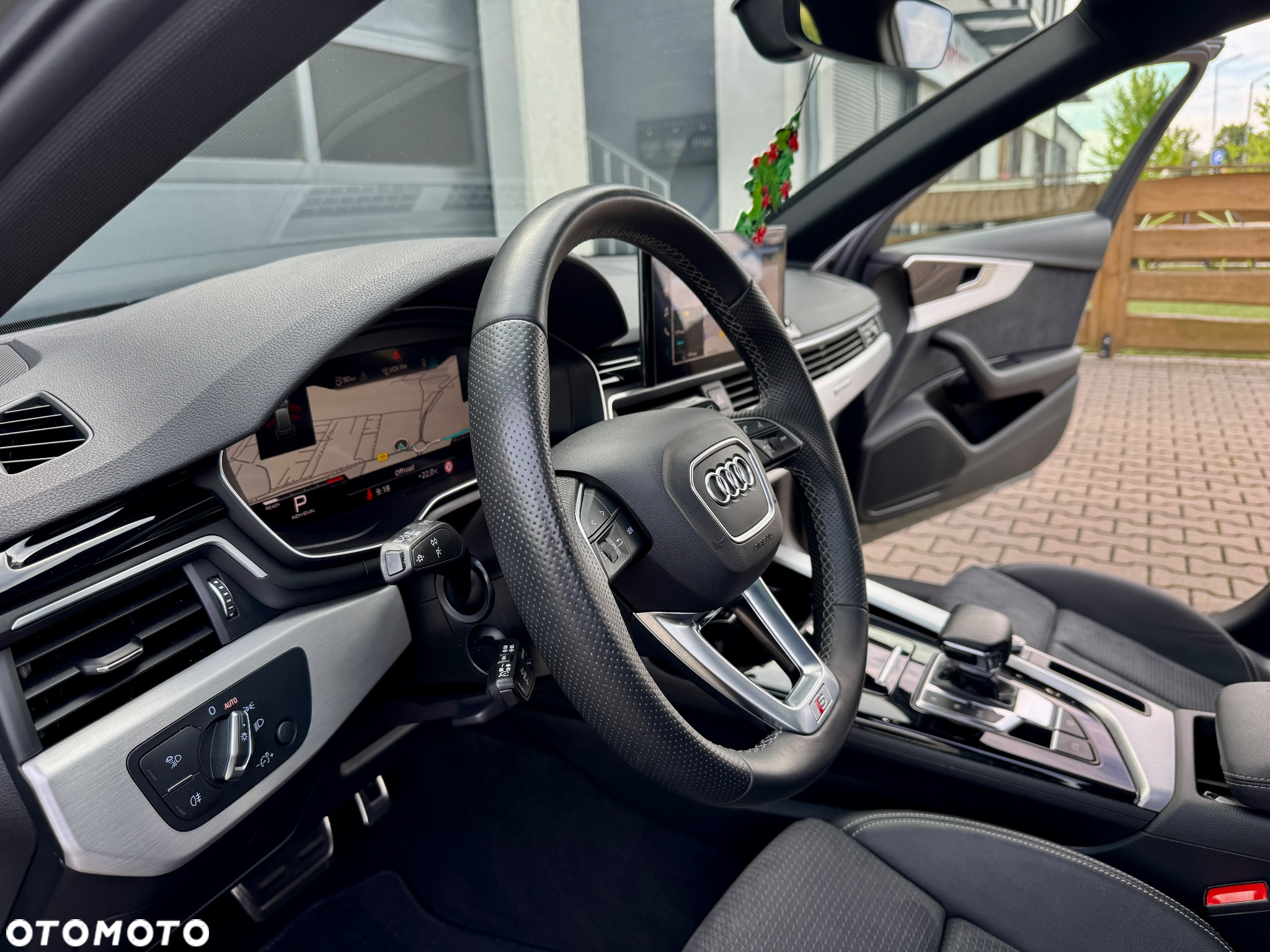 Audi A4 Avant 40 TDI quattro S tronic S line - 21