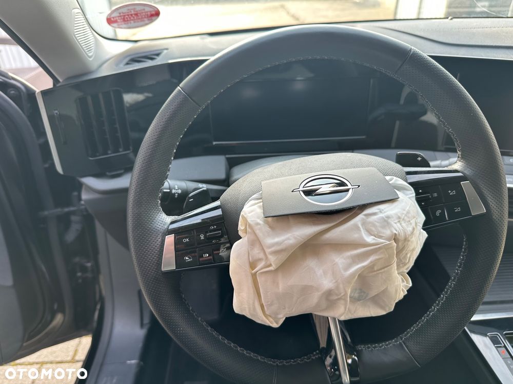 Opel Astra - 16