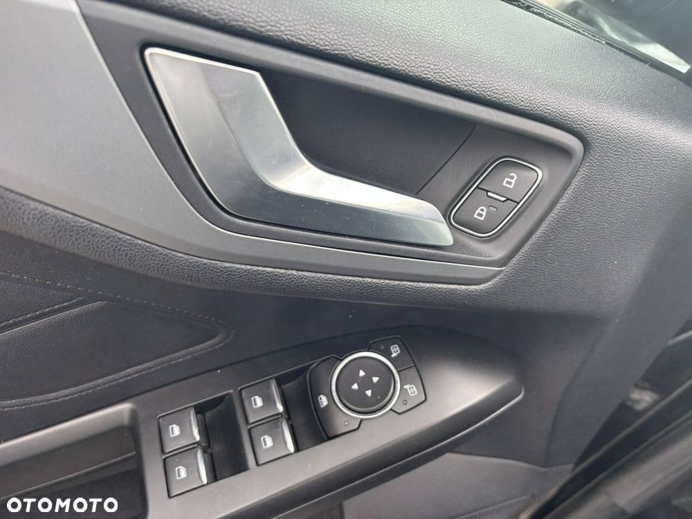 Ford Focus - 17