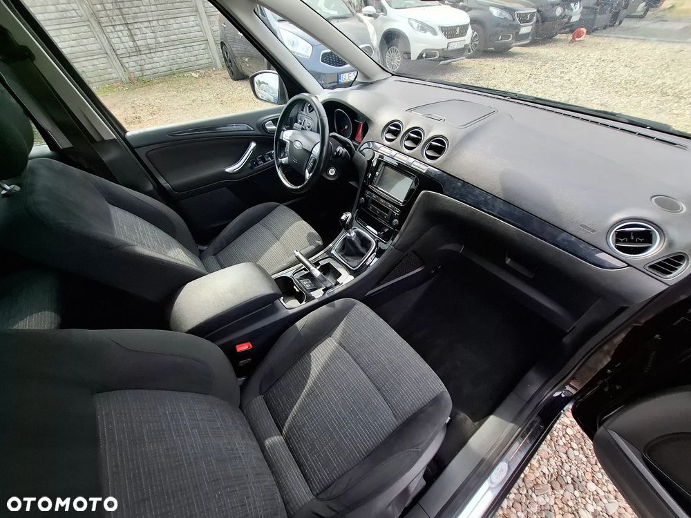Ford Galaxy 2.0 TDCi Ghia - 21