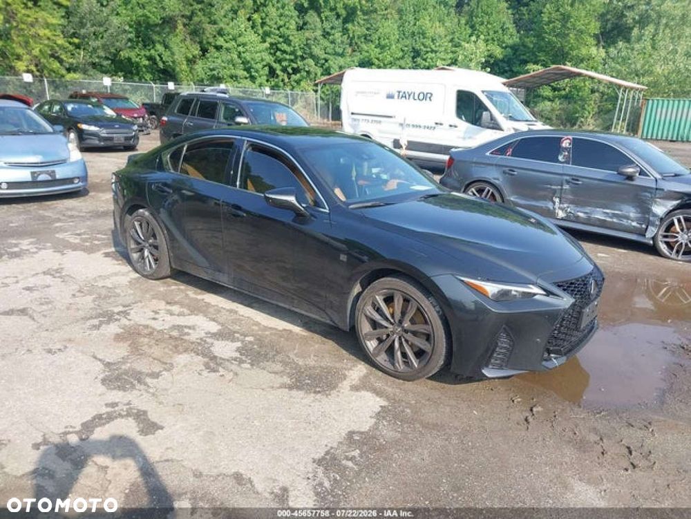 Lexus IS - 7