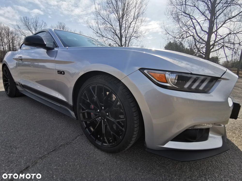 Ford Mustang - 5