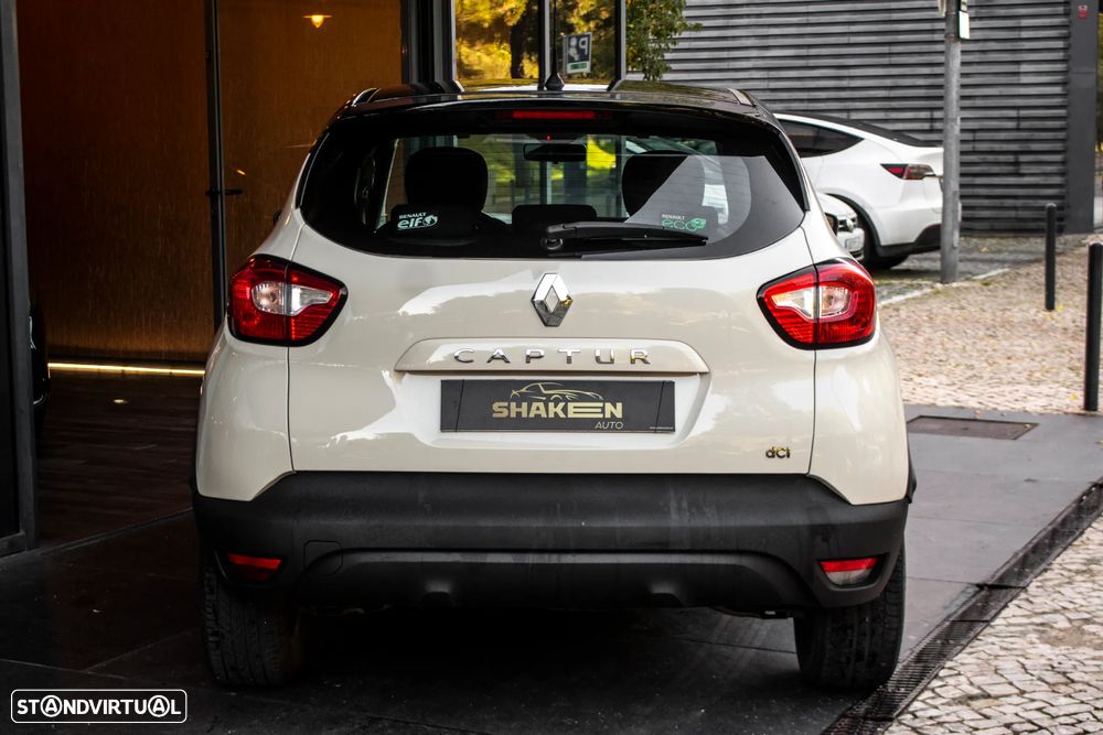 Renault Captur 1.5 dCi Exclusive - 10