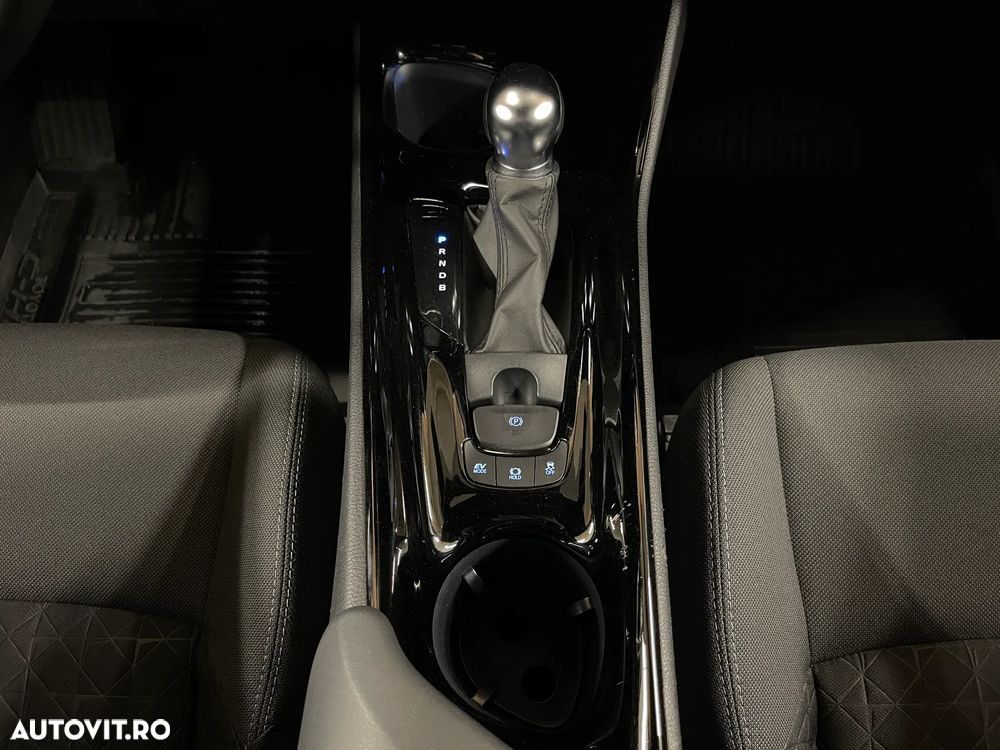 Toyota C-HR 1.8 HSD 122 CP 4x2 CVT Cult - 18