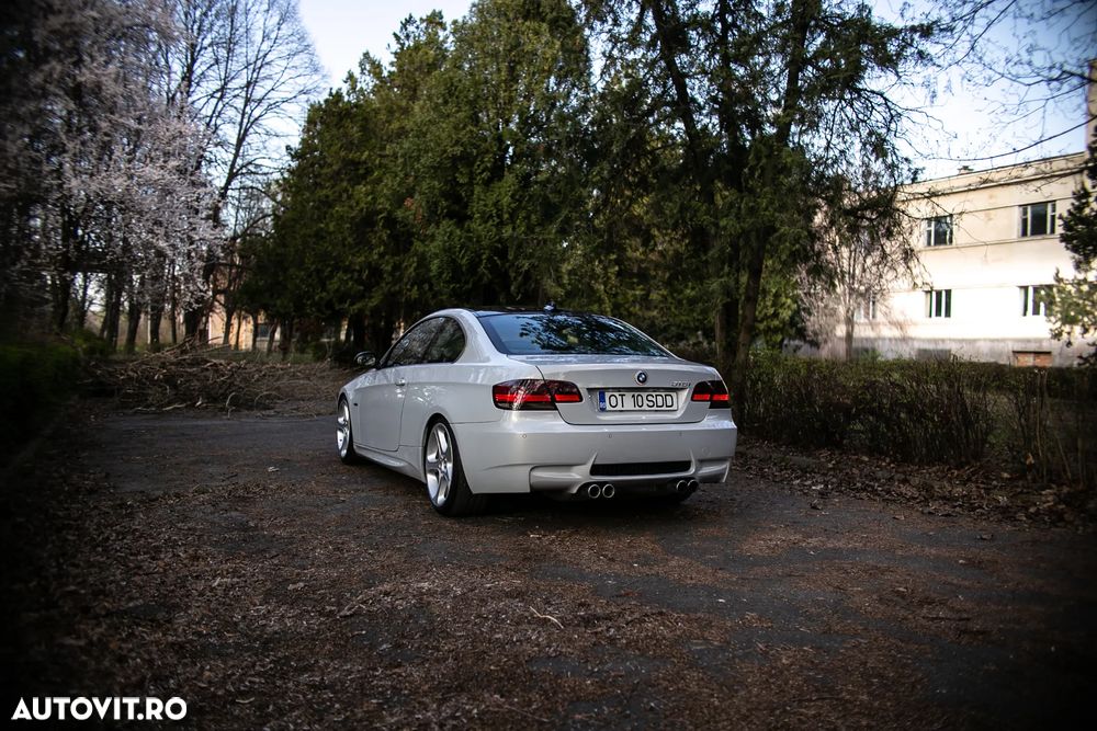 BMW Seria 3 325i Aut. M Sport Edition - 6