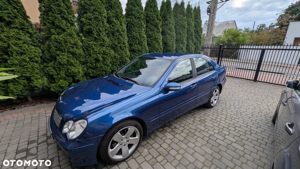 Mercedes-Benz Klasa C 180 T Kompressor Classic - 3