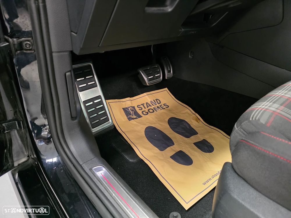 VW Golf GTI 2.0 TSI OPF DSG Performance - 10