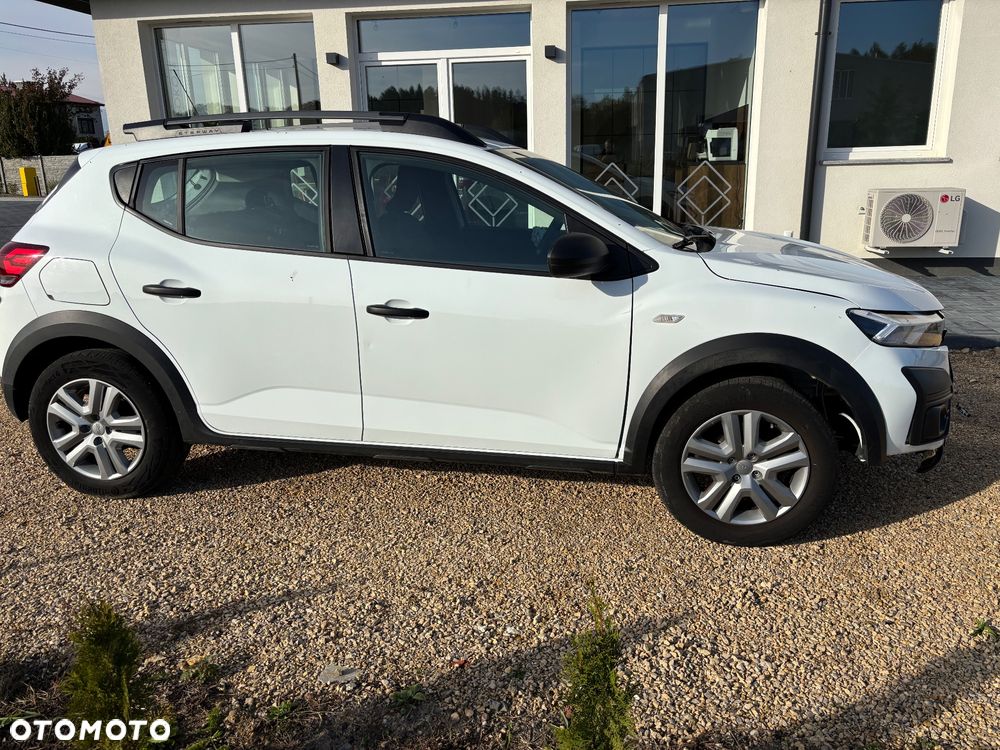Dacia Sandero TCe 90 Essential - 6
