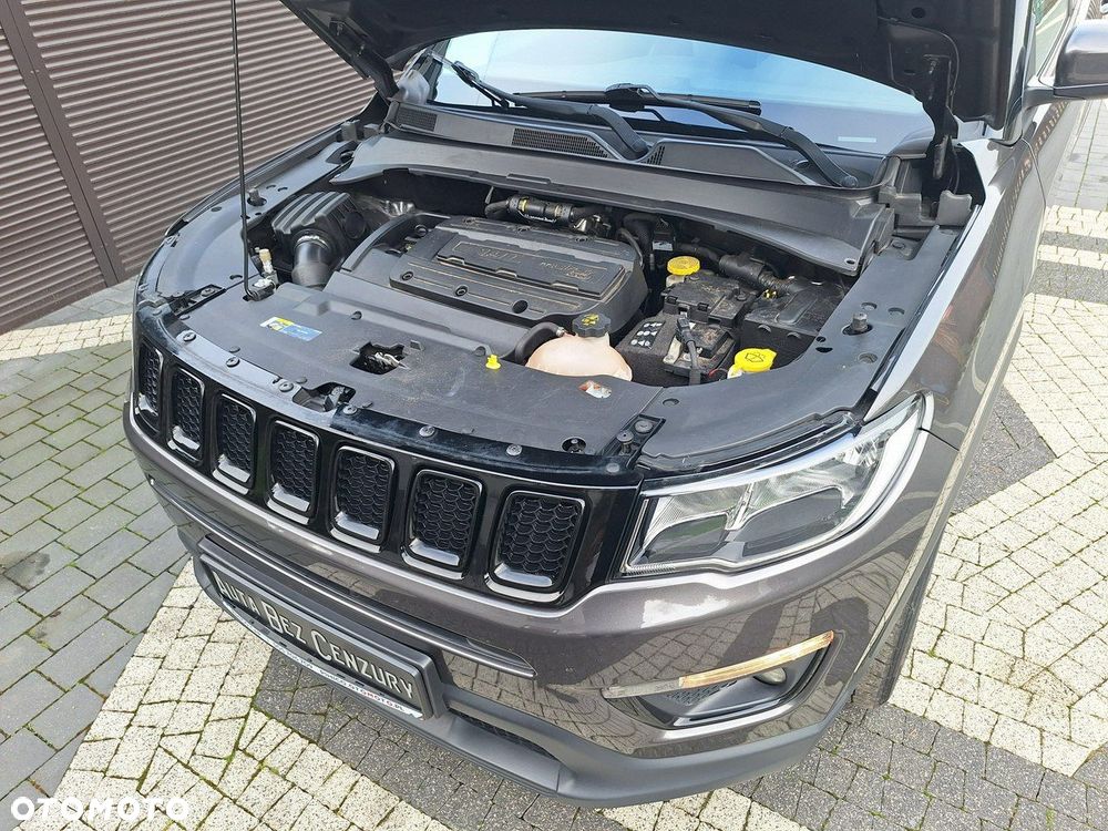 Jeep Compass 1.4 TMair Night Eagle FWD S&S - 39