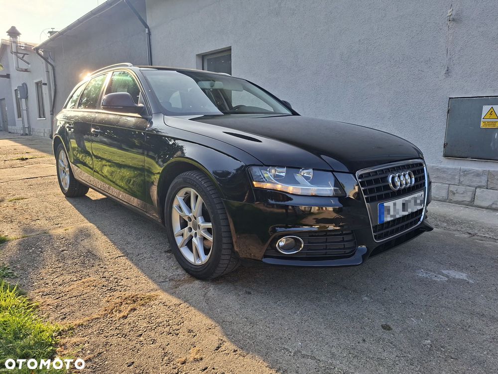 Audi A4 Avant - 11