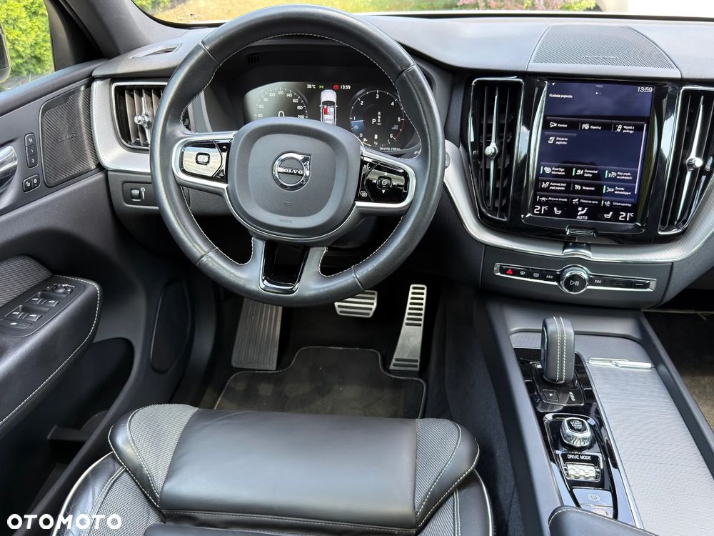 Volvo XC 60 B5 D AWD Geartronic RDesign - 24