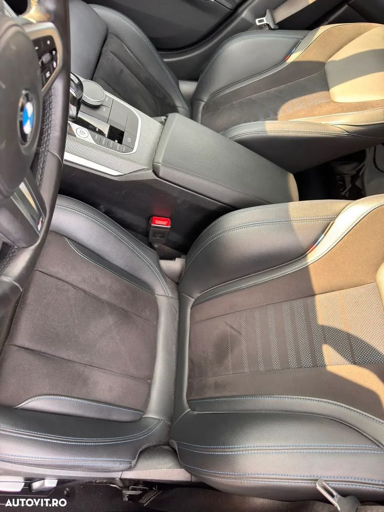 BMW Seria 3 330i xDrive AT - 10
