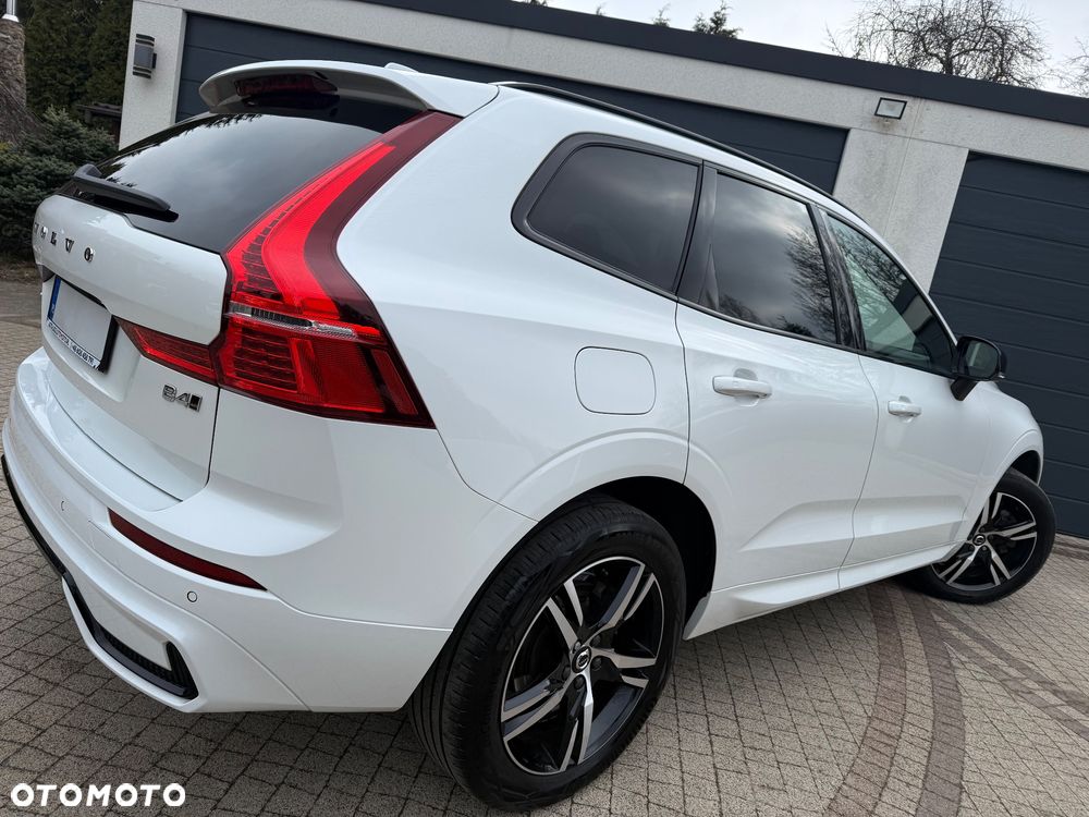 Volvo XC 60 B4 D AWD Plus Dark - 18