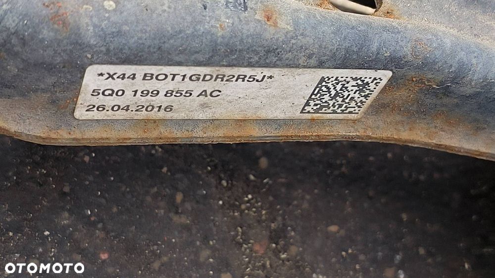 SANKI PRZEDNIE SKODA OCTAVIA III - 4