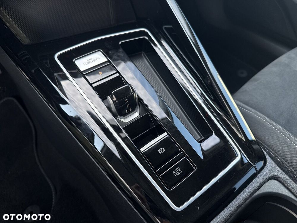 Volkswagen Golf - 20
