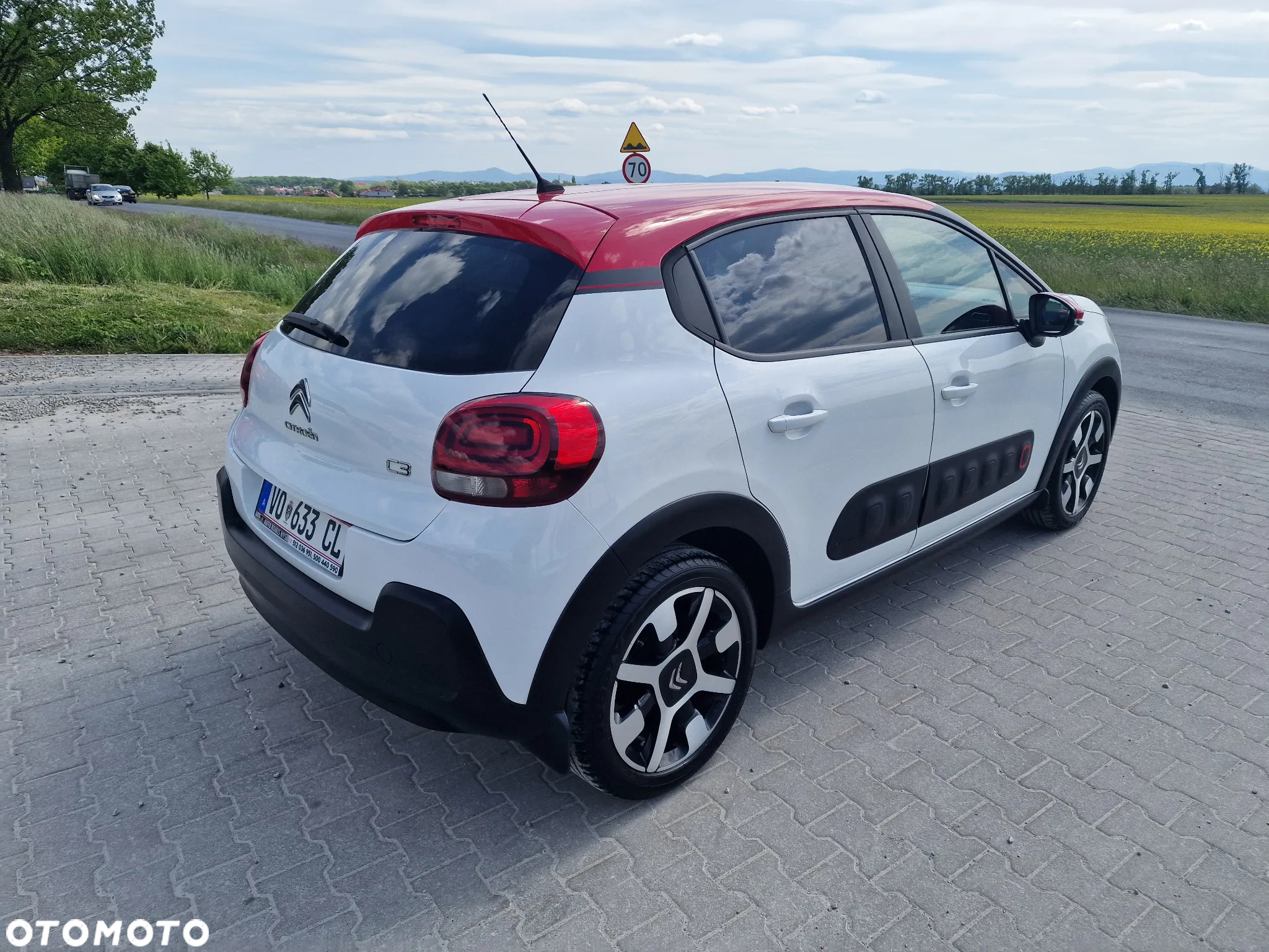 Citroën C3 1.2 PureTech Shine - 10