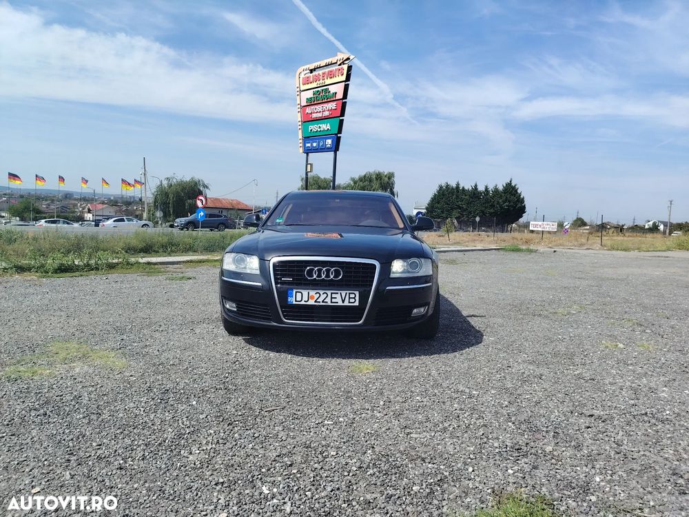 Audi A8 - 8