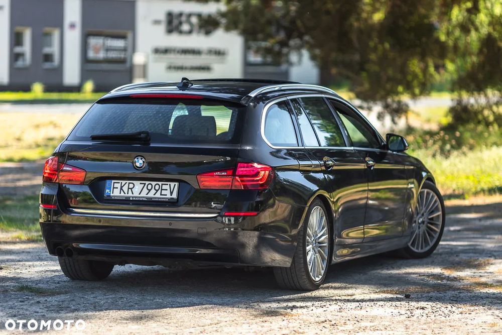BMW Seria 5 530d xDrive Luxury Line - 11