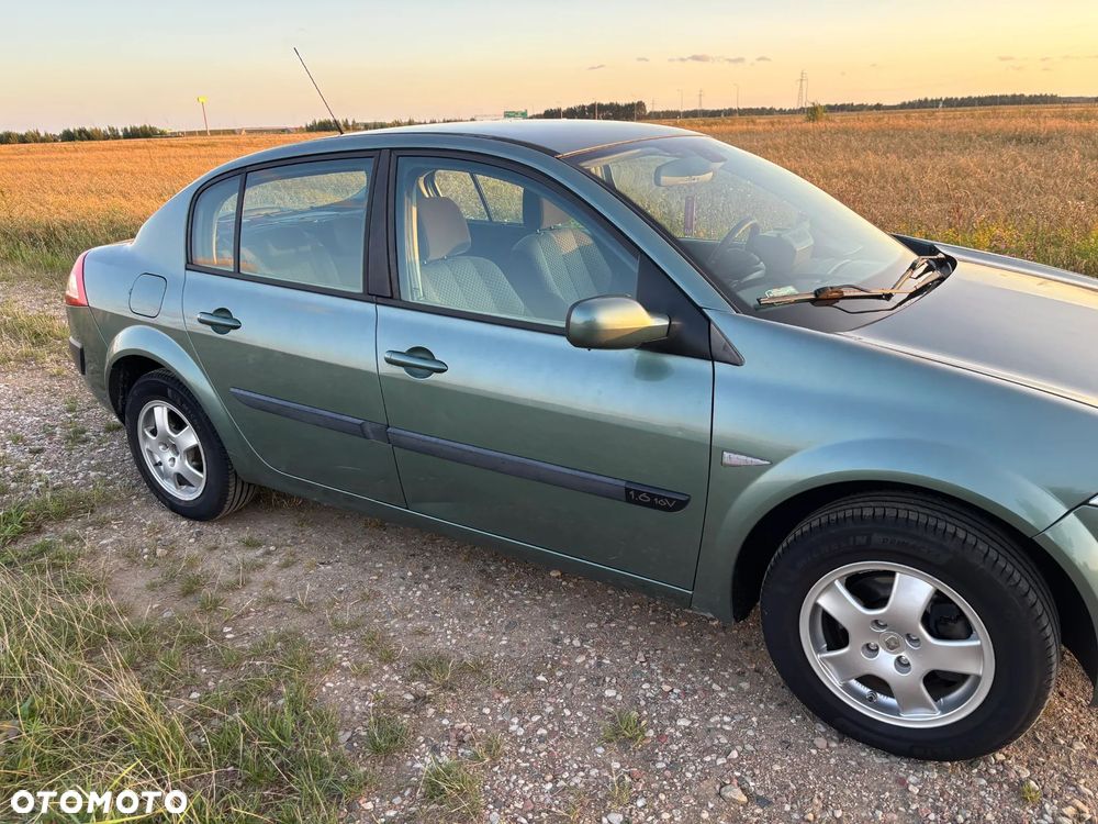 Renault Megane 1.6 Confort Expression - 12