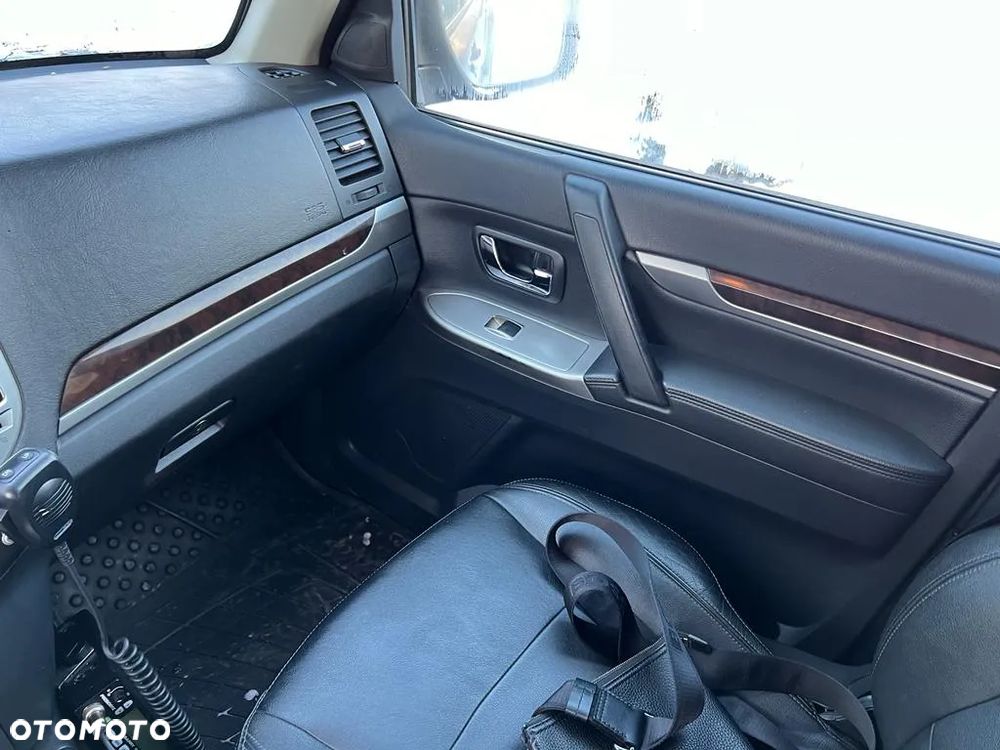 Mitsubishi Pajero 3.2 DID Dakar - 16