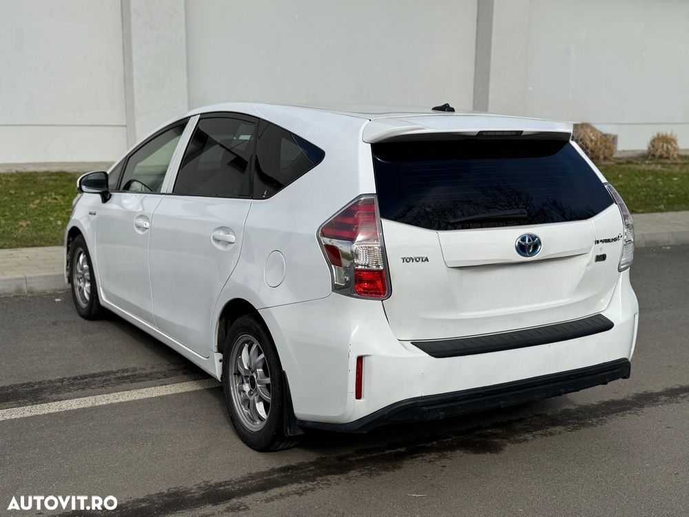 Toyota Prius+ (Hybrid) - 4