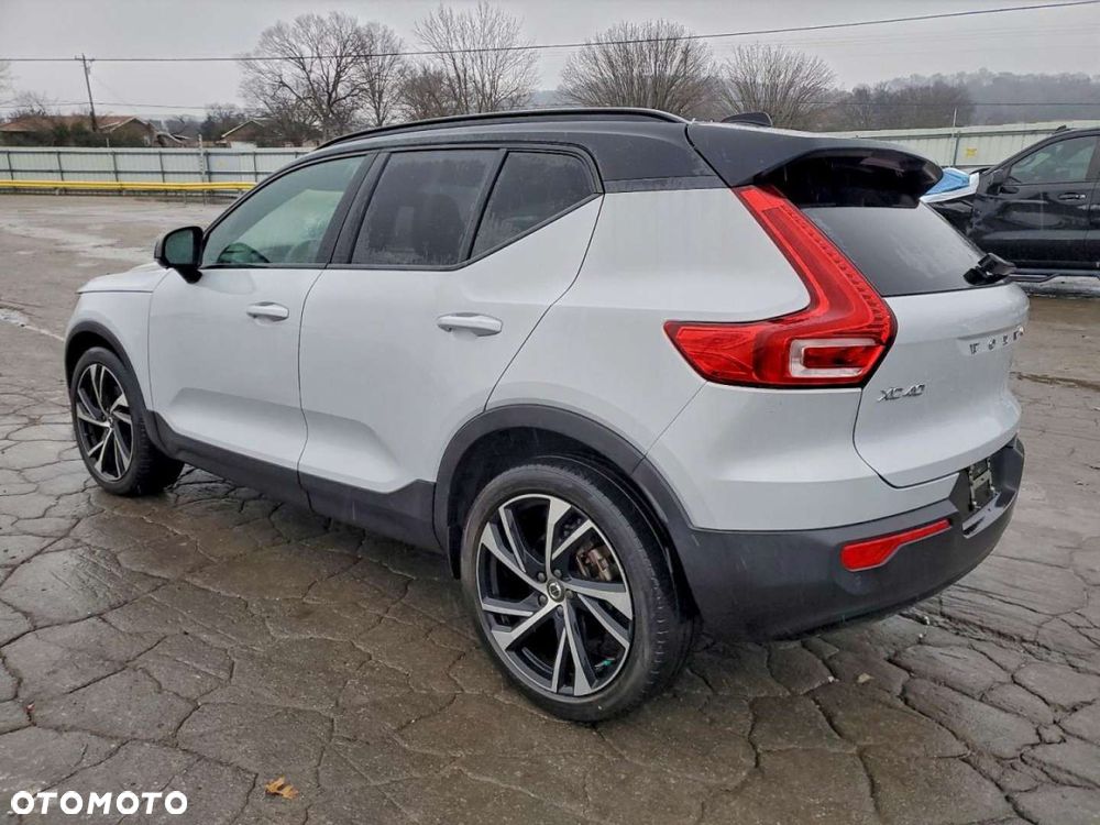 Volvo XC 40 - 12