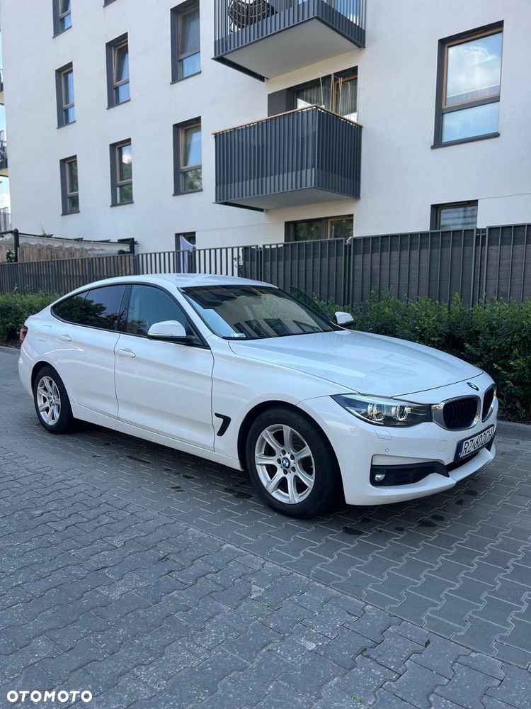 BMW Seria 3 318d Sport Line - 1