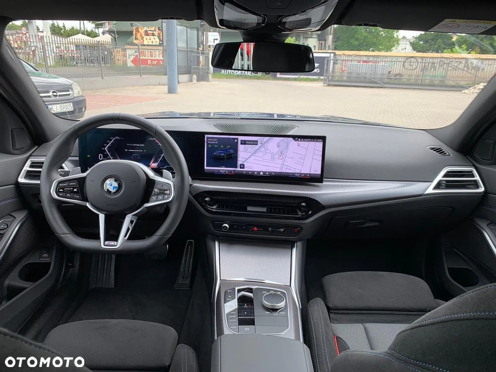 BMW Seria 3 330i xDrive M Sport - 19