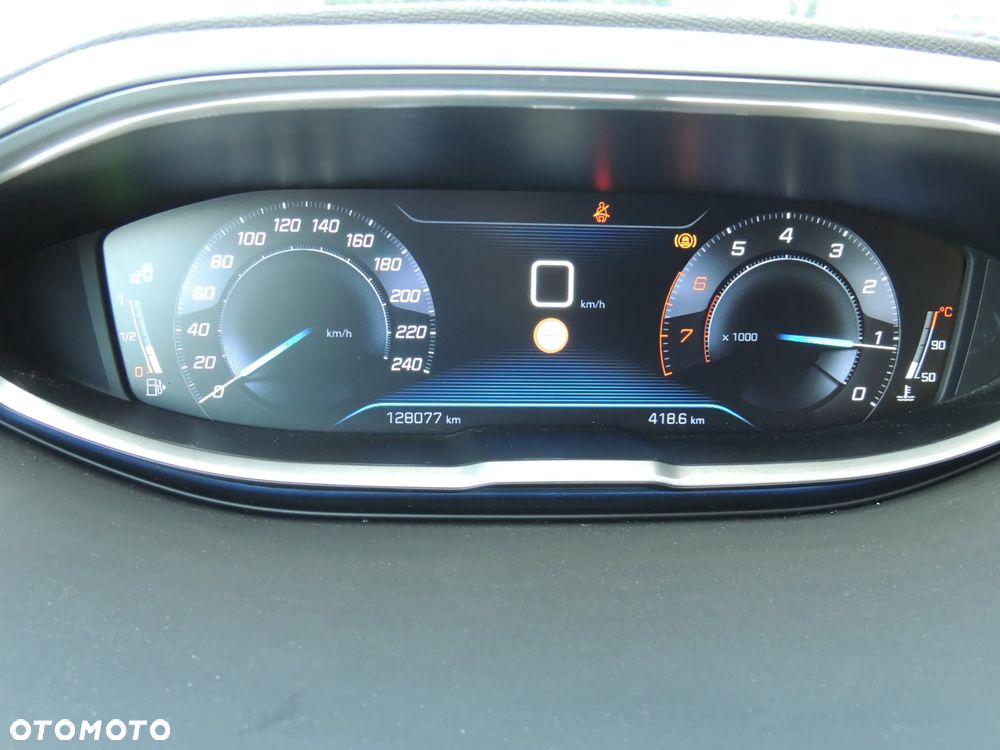 Peugeot 3008 1.2 PureTech Allure - 12