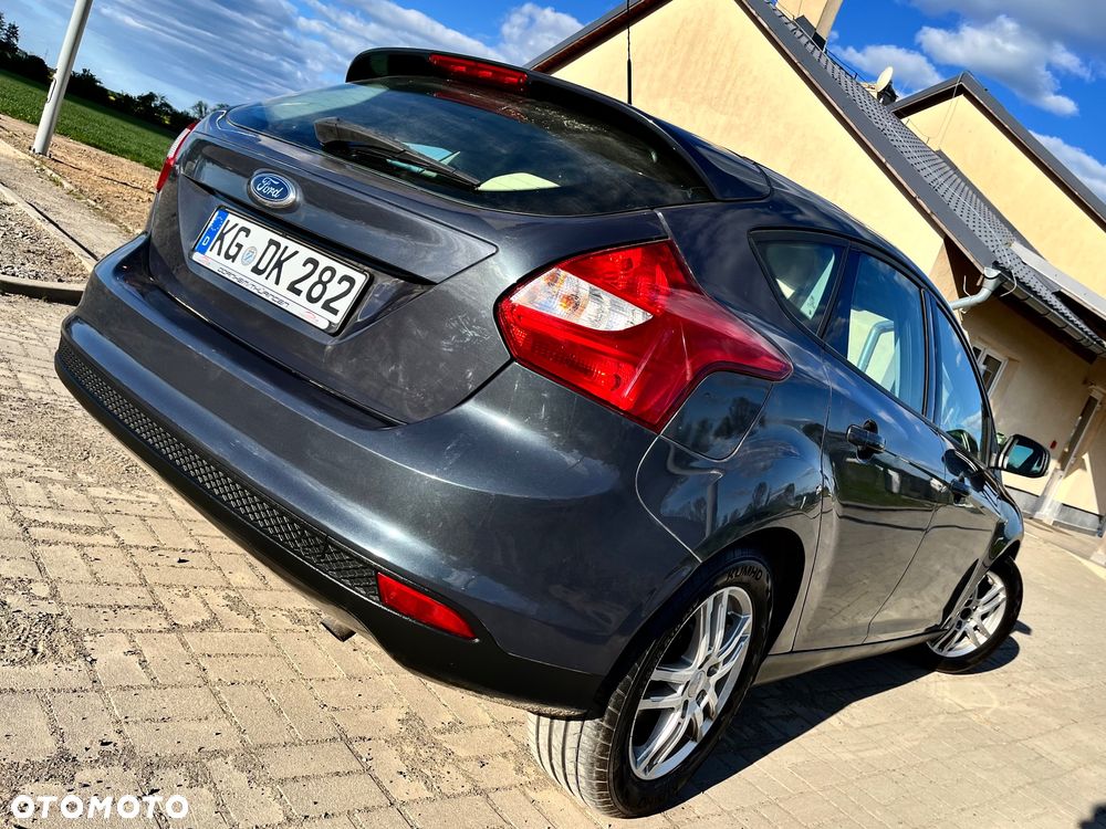 Ford Focus 1.6 TI-VCT Champions Edition - 4