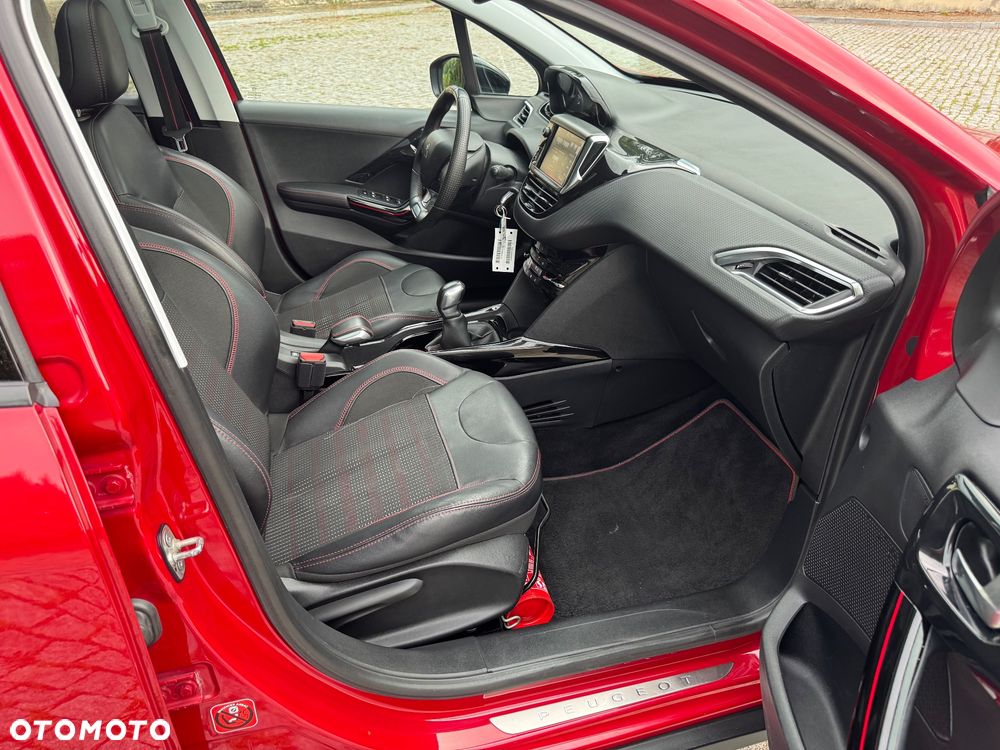 Peugeot 2008 - 25