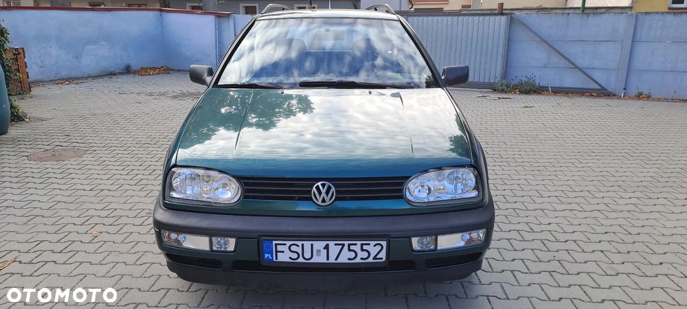 Volkswagen Golf - 2