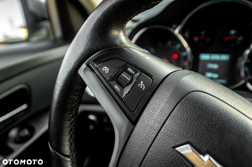Chevrolet Cruze 1.4T LT+ - 26