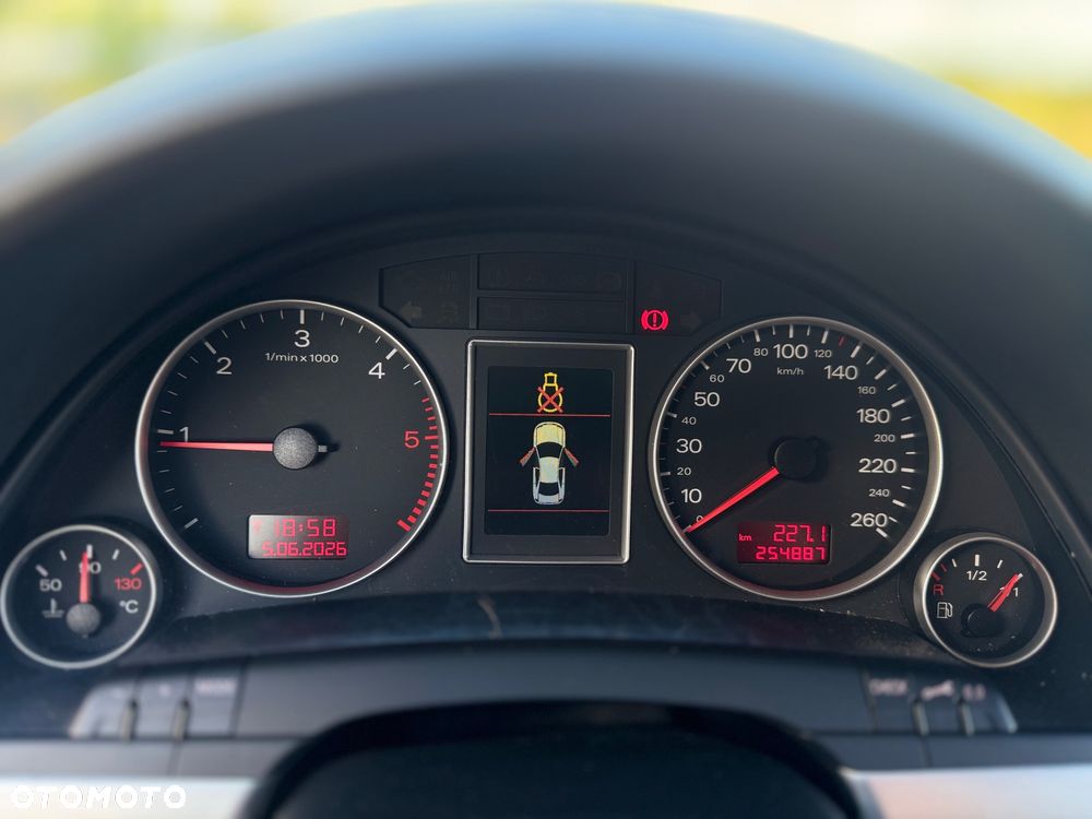 Audi A4 Avant - 10