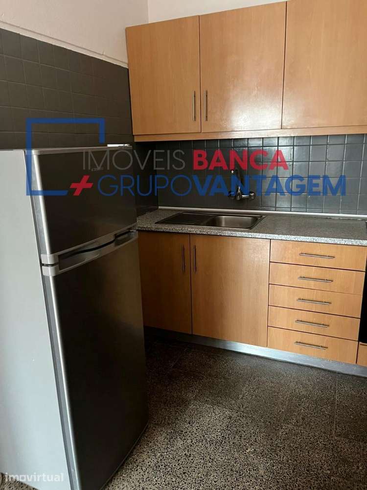 APARTAMENTO T1 - PORTO - Grande imagem: 4/10