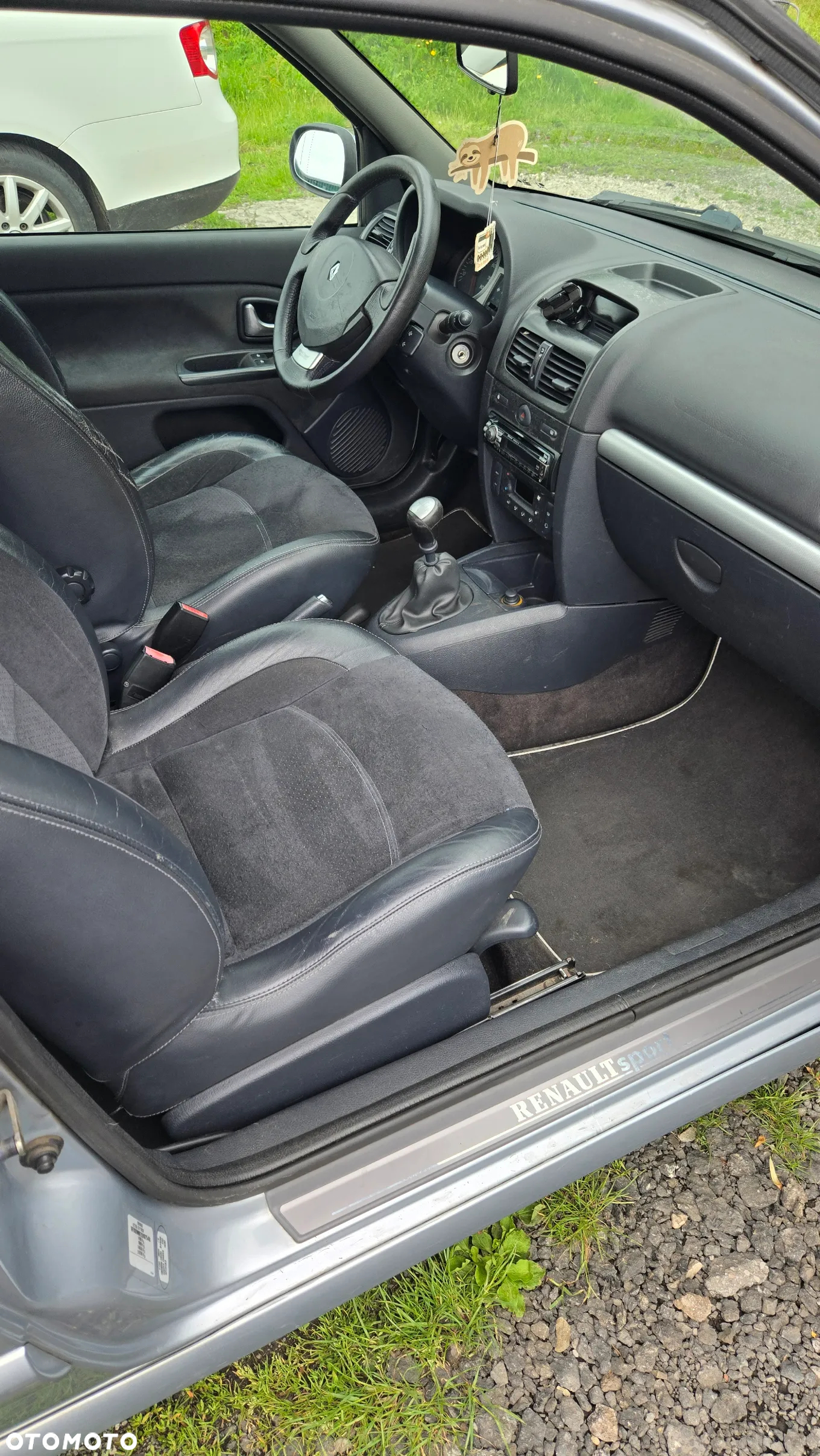 Renault Clio 2.0 16V Sport - 6